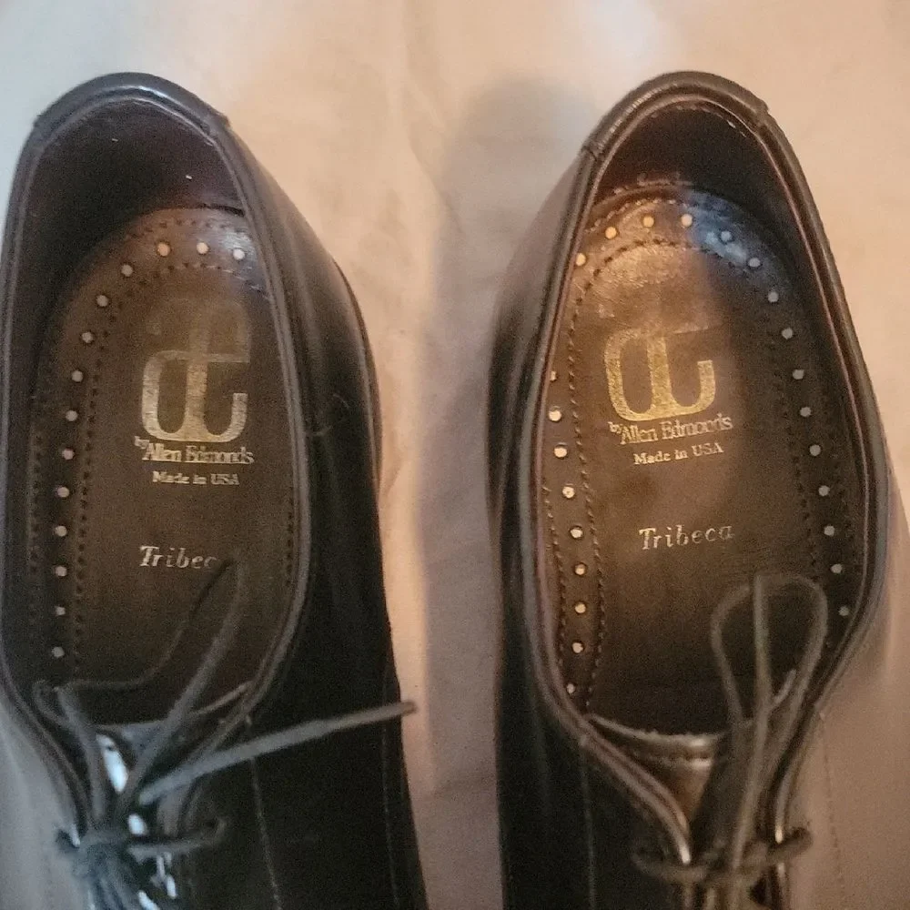 Black Leather Derby Oxfords with Smooth Finish